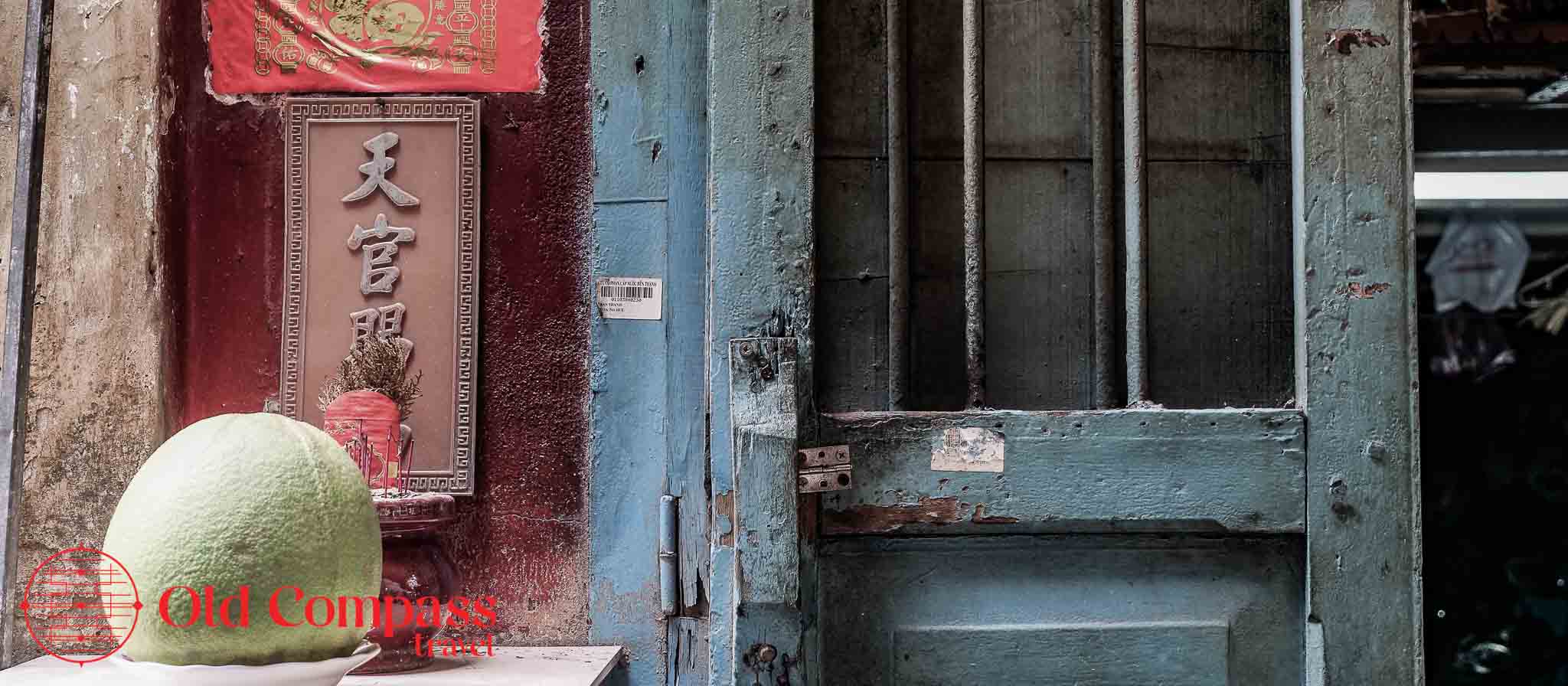 Saigon alley